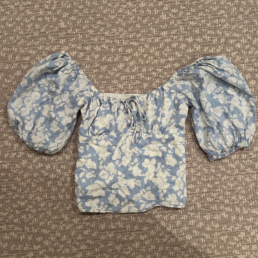 Abercrombie and Fitch women’s cotton blouse. Size XS